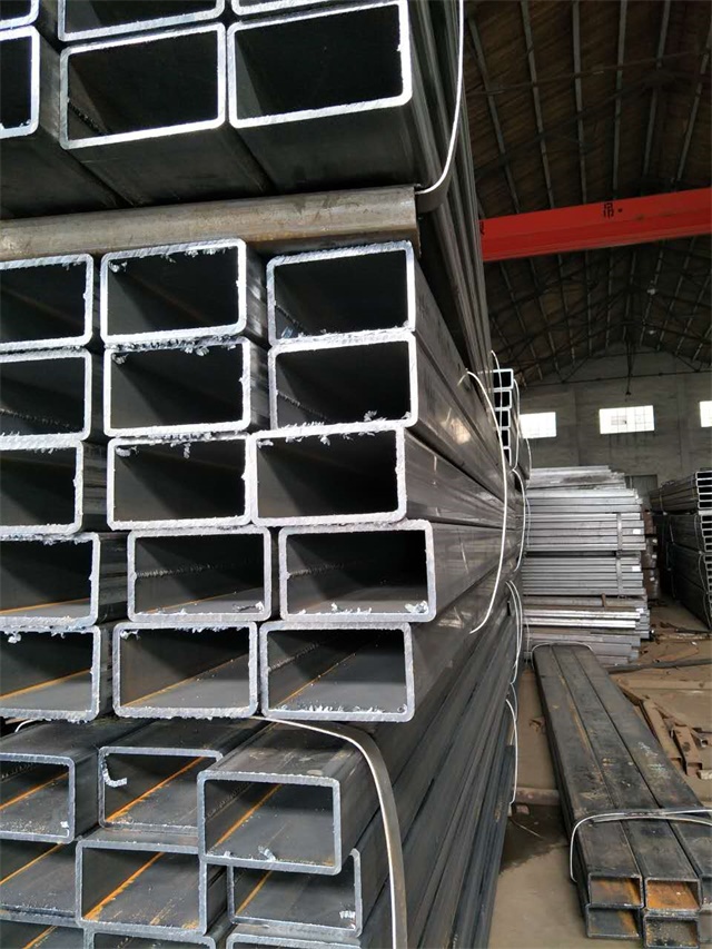 东方镀锌无缝钢管厂家